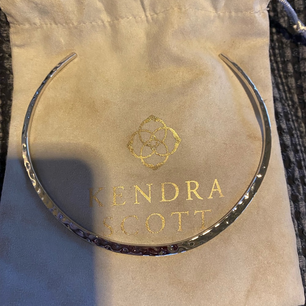 Silver choker necklace